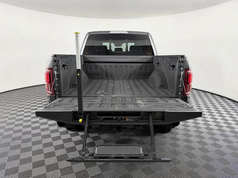 Used 2018 Ford F150 Raptor w/ Equipment Group 802A Luxury AWD/4WD image 13