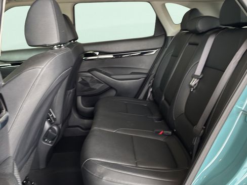 Used 2025 Kia Seltos EX w/ EX Sunroof Package FWD image 16