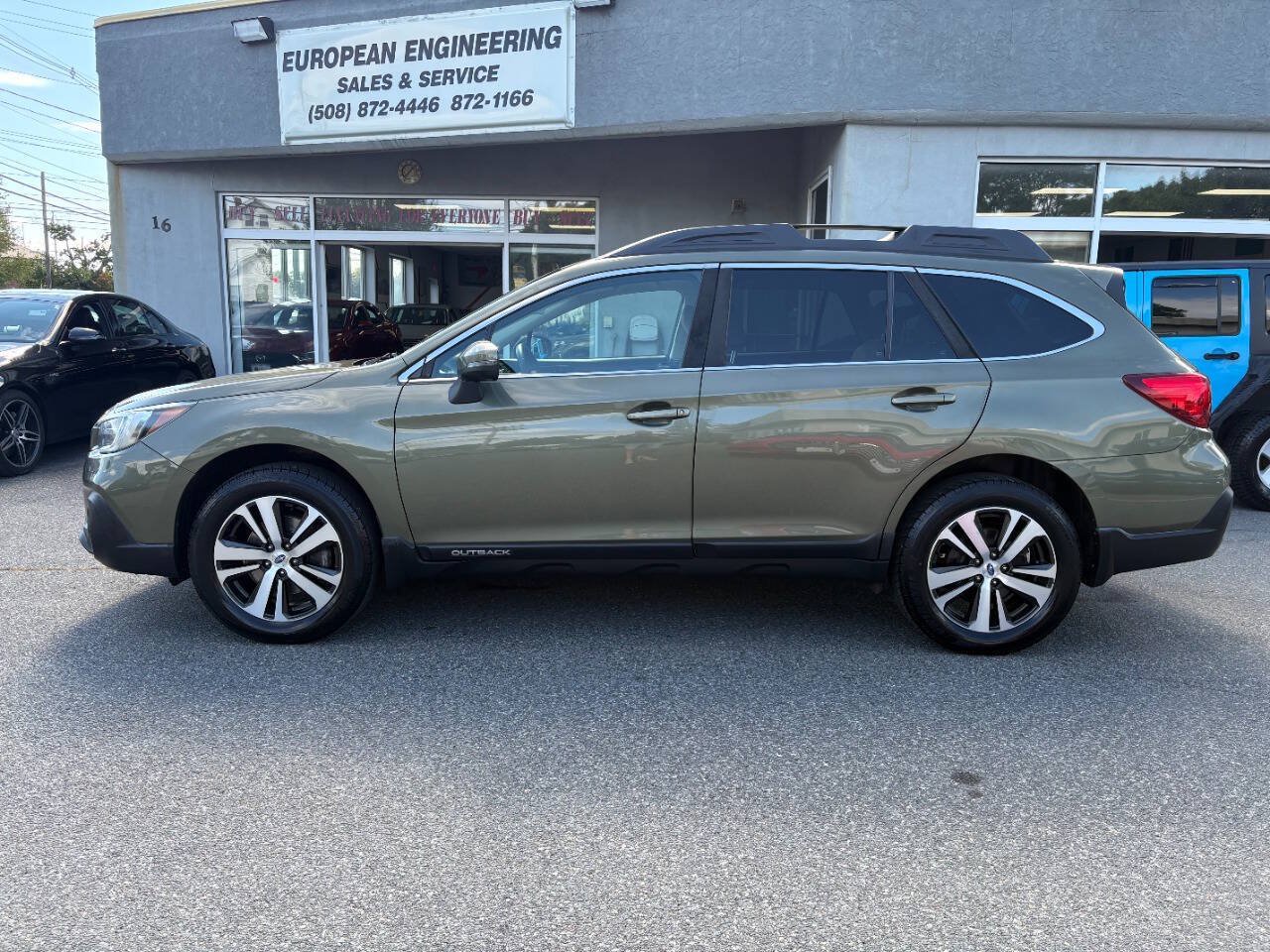 Used 2018 Subaru Outback 2.5i Limited AWD/4WD image 5
