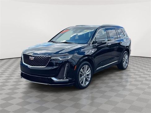 Used 2024 Cadillac XT6 Premium Luxury w/ Technology Package image 3