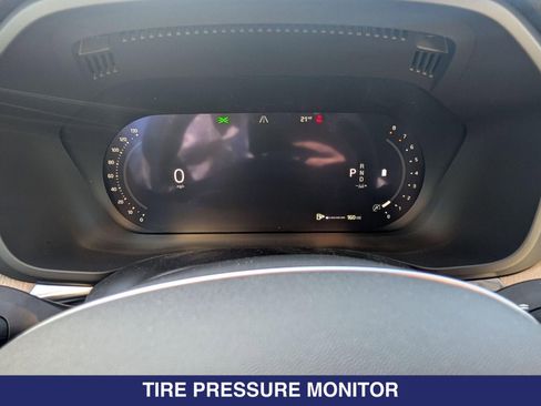 New 2026 Volvo XC60 B5 Plus w/ Protection Package Premier AWD/4WD image 18