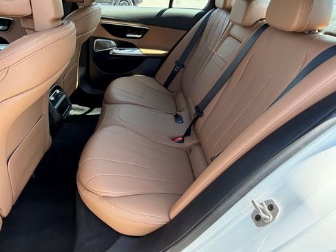 Used 2024 Mercedes-Benz E 350 4MATIC Sedan image 29