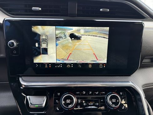 Used 2025 GMC Sierra 1500 Denali AWD/4WD image 26