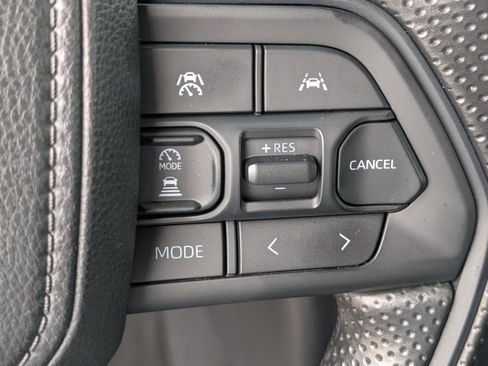 Used 2025 Toyota Tacoma SR5 RWD image 18