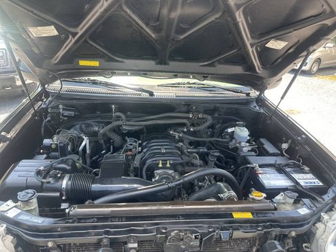 Used 2006 Toyota Sequoia Limited AWD/4WD image 22