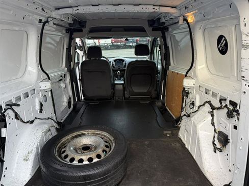 Used 2015 Ford Transit Connect XLT image 10