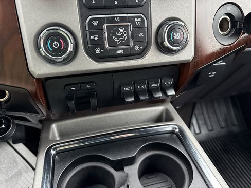 Used 2013 Ford F450 Lariat w/ FX4 4X4 Off-Road Pkg image 16