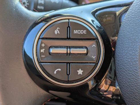 Used 2023 Kia Soul GT-Line image 24