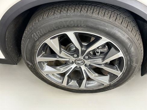 Used 2023 Acura MDX SH-AWD w/ Technology Package image 11