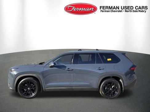 Used 2025 Toyota Grand Highlander AWD image 6