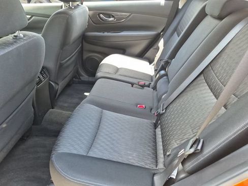 Used 2019 Nissan Rogue SV w/ Sun & Sound Touring Package AWD/4WD image 23