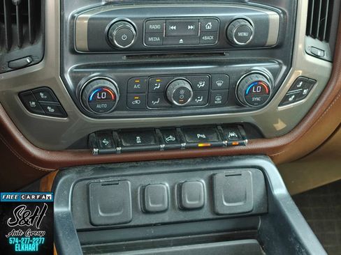 Used 2016 Chevrolet Silverado 1500 High Country w/ High Country Premium Package AWD/4WD image 11