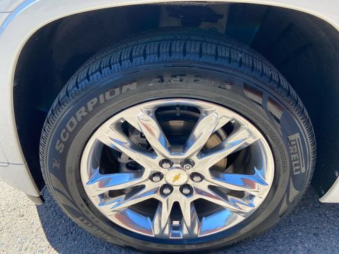 Used 2021 Chevrolet Traverse High Country w/ LPO, Floor Liner Package AWD/4WD image 9