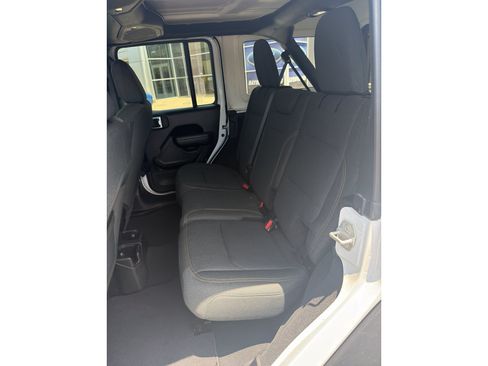 Used 2024 Jeep Wrangler Unlimited Sport AWD/4WD image 12