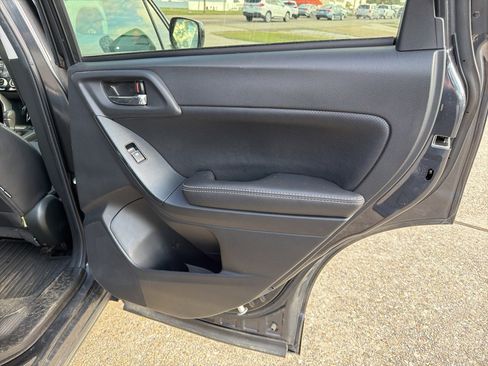 Used 2018 Subaru Forester 2.5i Premium image 20