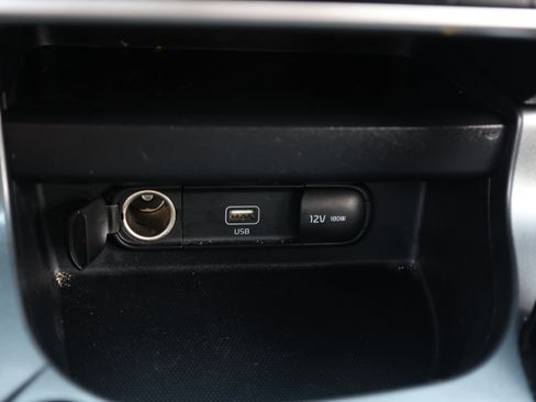 Used 2021 Kia Seltos S FWD image 10