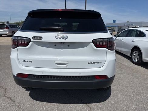 Used 2025 Jeep Compass Limited AWD/4WD image 11