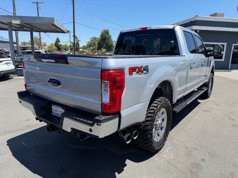 Used 2017 Ford F250 Lariat w/ Chrome Package AWD/4WD image 5