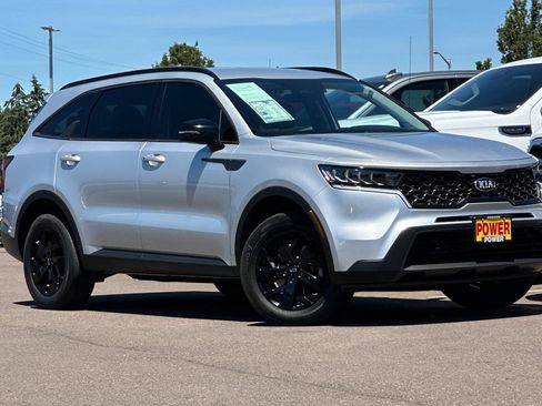 Used 2021 Kia Sorento S AWD/4WD image 2