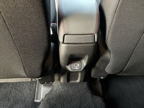 Used 2023 Jeep Renegade Trailhawk image 28