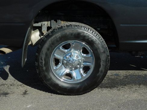 Used 2016 RAM 2500 SLT image 10