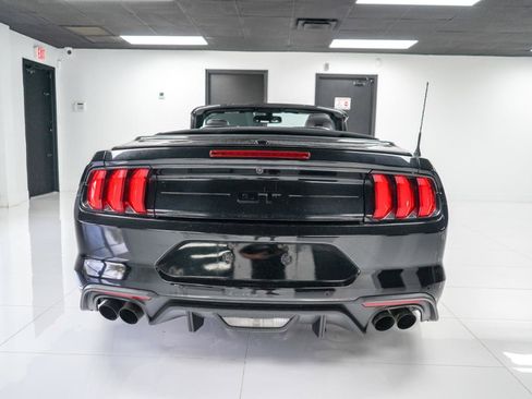 Used 2019 Ford Mustang GT Premium w/ Black Accent Package RWD image 4