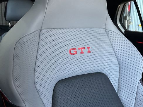 Used 2024 Volkswagen GTI Autobahn image 28