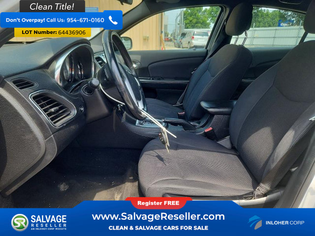 Used 2012 Chrysler 200 Touring FWD image 9