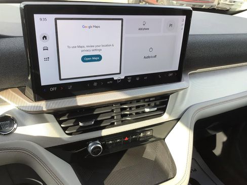 New 2026 Ford Explorer Active w/ Active Comfort Package image 20