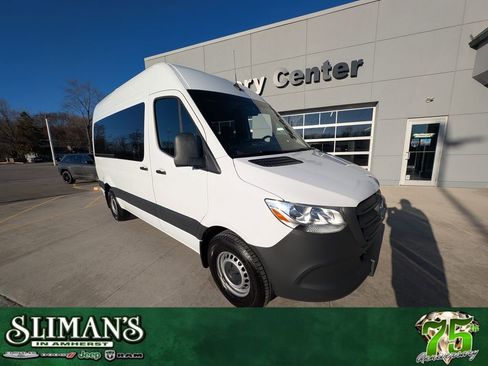 Used 2024 Mercedes-Benz Sprinter 2500 image 1