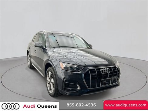 Certified 2023 Audi Q5 2.0T Premium w/ Convenience Package image 3