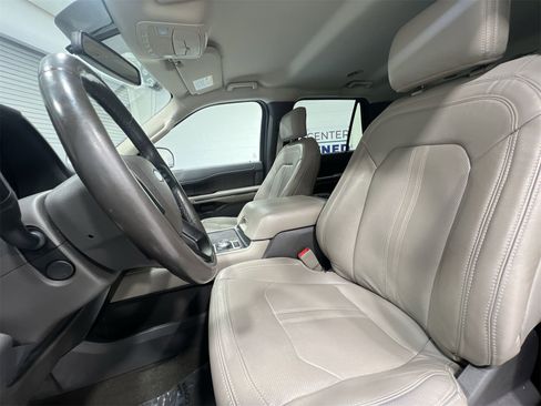 Used 2019 Ford Expedition Limited image 11