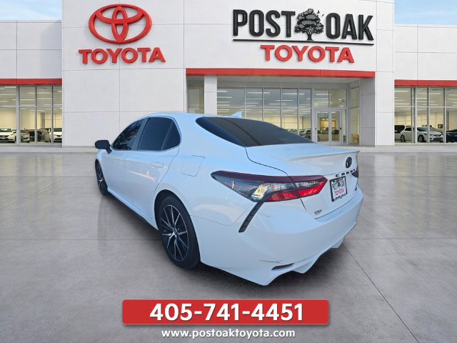 Used 2023 Toyota Camry SE FWD image 4