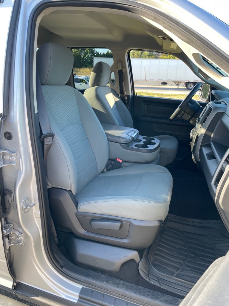 Used 2015 RAM 1500 Express AWD/4WD image 23