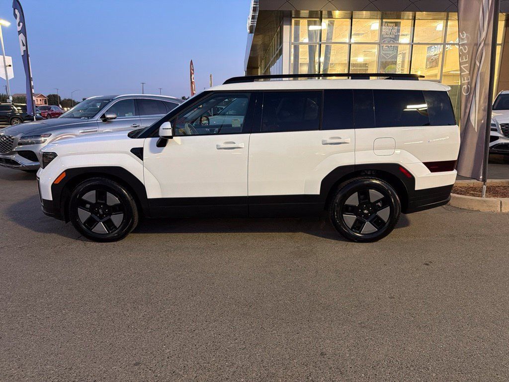 Used 2025 Hyundai Santa Fe SEL AWD/4WD image 8