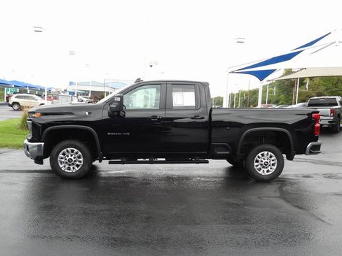 Used 2025 Chevrolet Silverado 2500 LT image 28