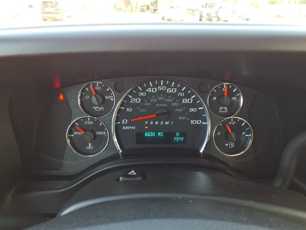 Used 2025 GMC Savana 2500 Extended w/ Driver Convenience Package RWD image 15