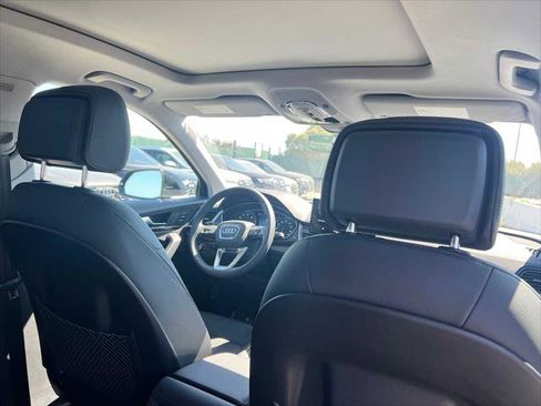 Used 2024 Audi Q5 2.0T Premium w/ Convenience Package image 15