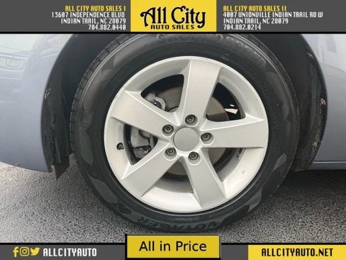 Used 2010 Scion xB Hatchback 4D image 28