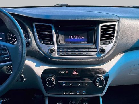 Used 2017 Hyundai Tucson SE AWD/4WD image 7
