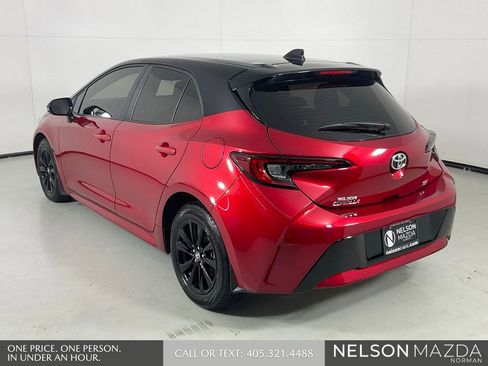 Used 2026 Toyota Corolla SE FWD image 8