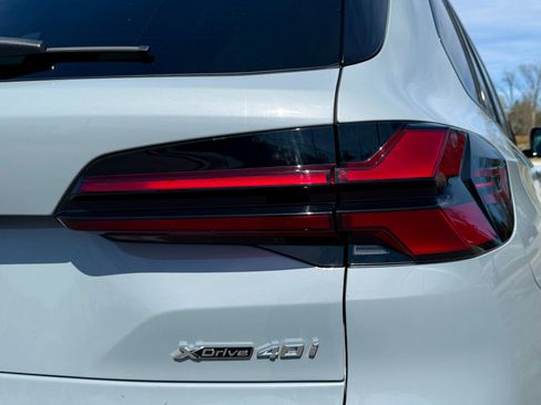 Used 2025 BMW X5 xDrive40i w/ M Sport Package image 19