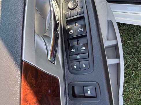 Used 2010 Chrysler Town & Country Touring Plus FWD image 15