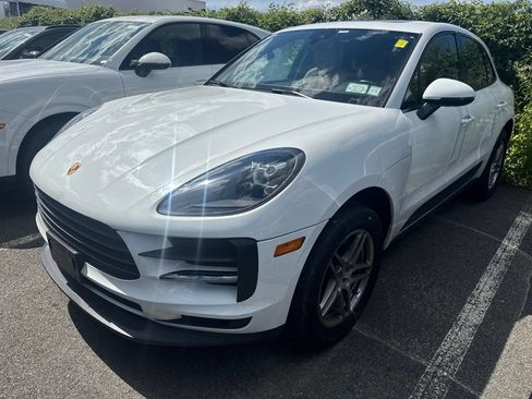 Used 2021 Porsche Macan AWD/4WD image 1