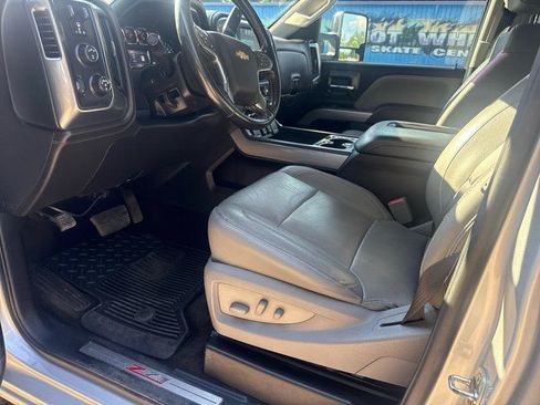 Used 2018 Chevrolet Silverado 2500 LTZ w/ Duramax Plus Package AWD/4WD image 25