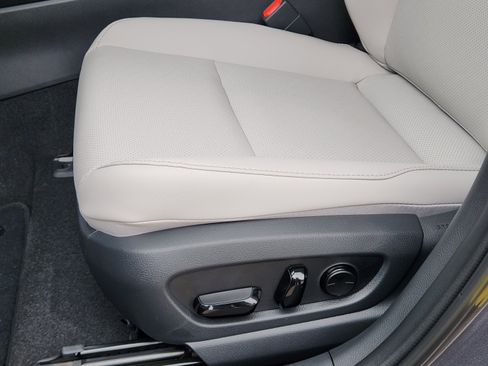 New 2026 Lexus UX 300h FWD image 16
