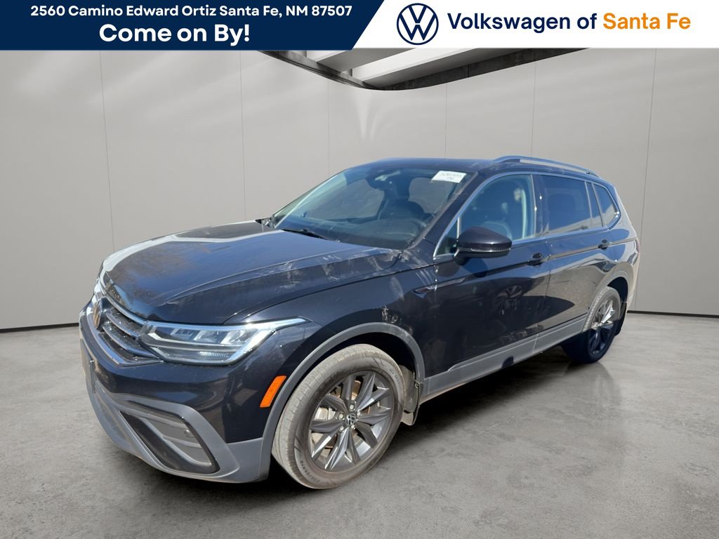 Used 2022 Volkswagen Tiguan SE w/ Panoramic Sunroof Package AWD/4WD image 1