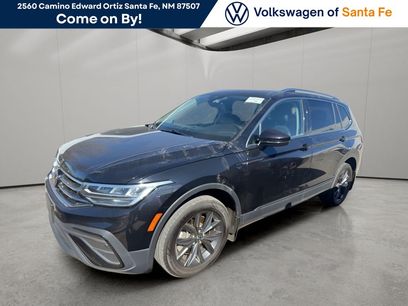 Used 2022 Volkswagen Tiguan SE w/ Panoramic Sunroof Package