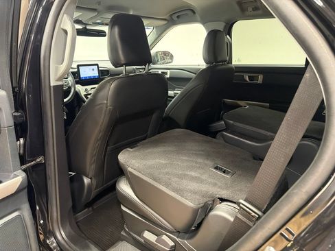 Used 2023 Ford Explorer XLT w/ Equipment Group 202A AWD/4WD image 35