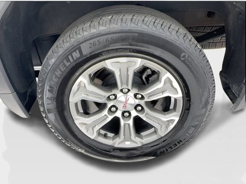Used 2025 GMC Sierra 1500 SLT AWD/4WD image 13